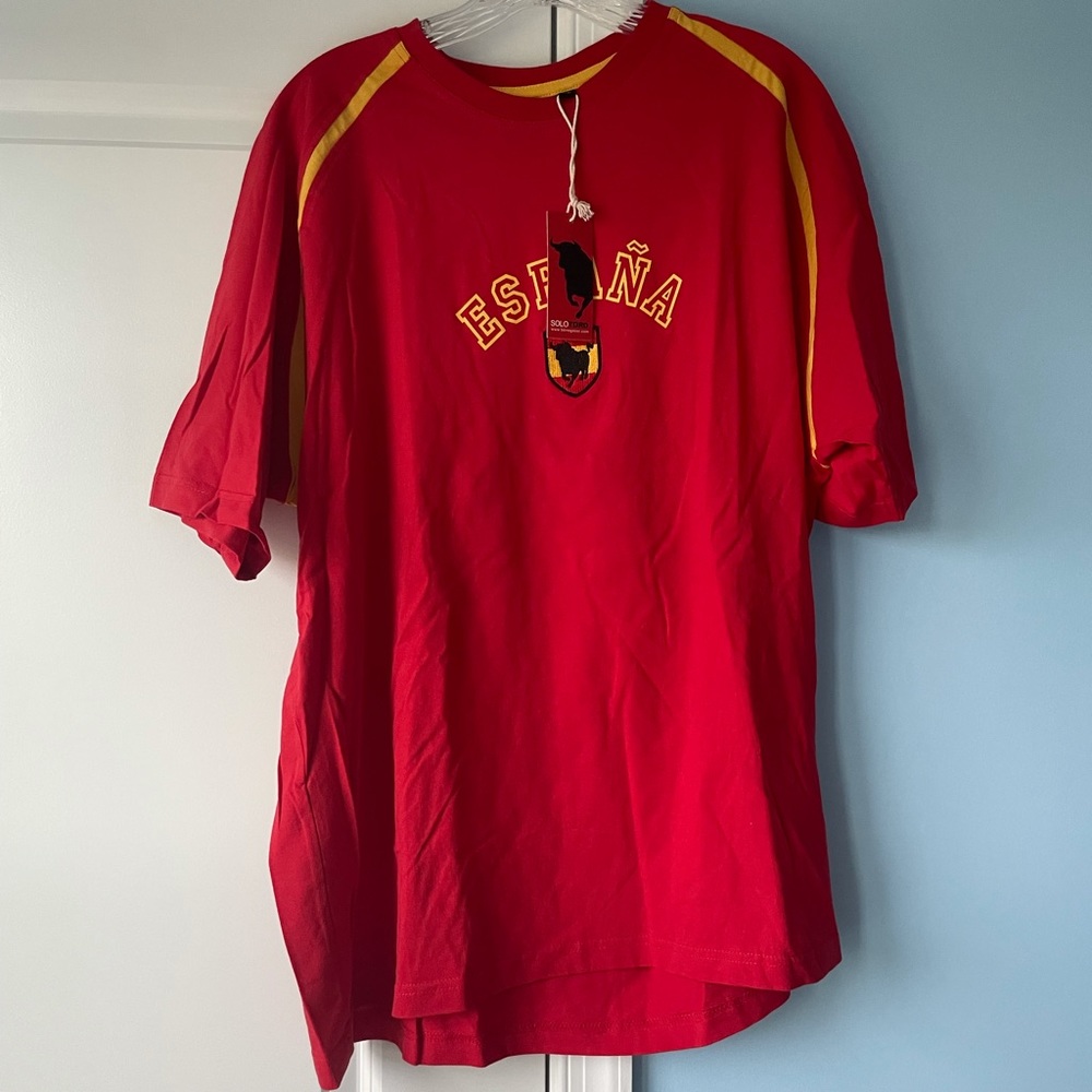 NWT Adult Spanish soccer/football t-shirt - XL